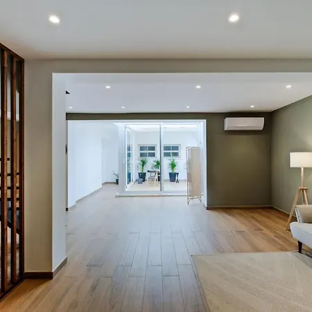 Lovely Fully Equipped Near Subway N4 アパート リスボン