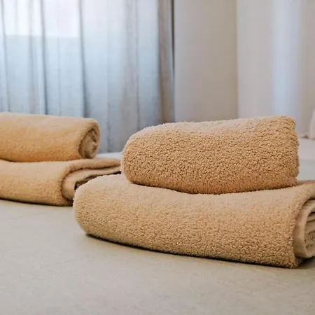 Daire Lovely Fully Equipped Near Subway N4 *
